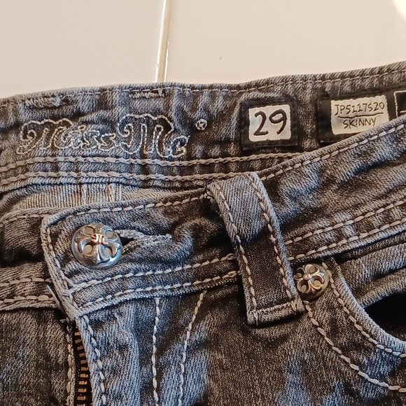Miss Me Jeans Size 29 Faded Black Low-Rise 30Wx30L Skinny, Bedazzled, Distressed - Picture 6 of 14